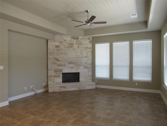 Building Photo - 408 Dry Gulch Bend