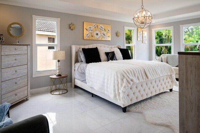 Building Photo - 5569 SE Hammock Reserve Terrace