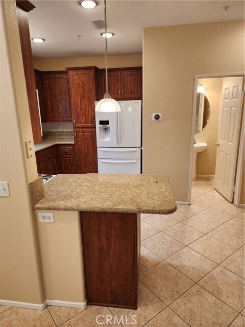 Building Photo - 3410 E Glastonbury Ln