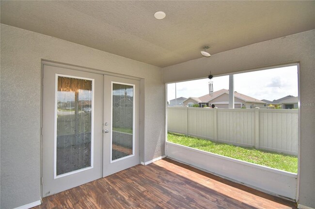 Building Photo - 605 Vittorio Dr