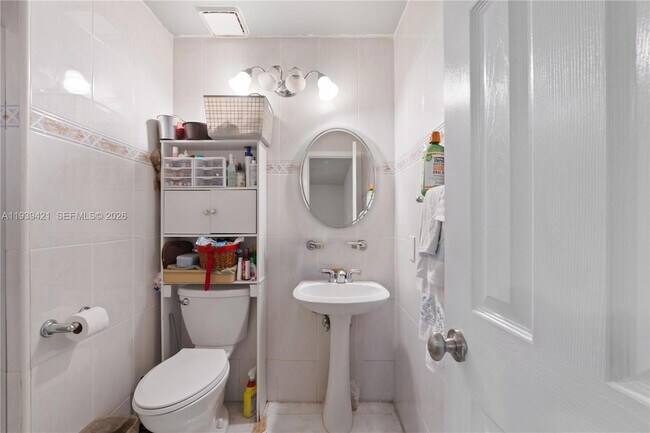 Building Photo - 8480 SW 156th Pl