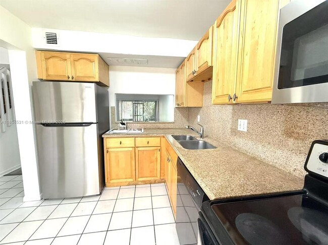 Building Photo - 4094 Sierra Terrace