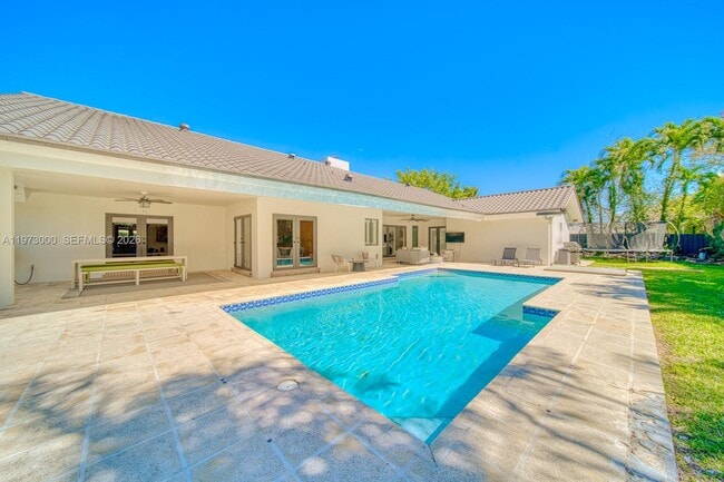 Building Photo - 9220 SW 102nd St