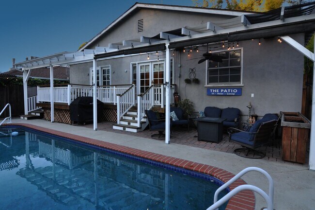 Building Photo - 4 Bedroom Pool Home for Rent in Woodland H...