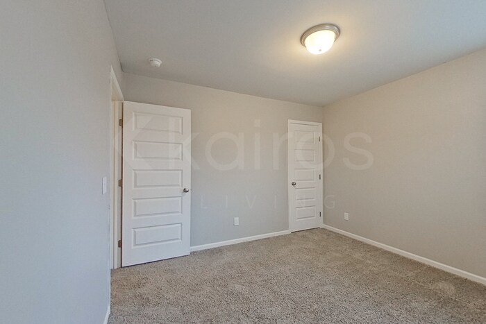 Building Photo - 101 Paper Birch Dr