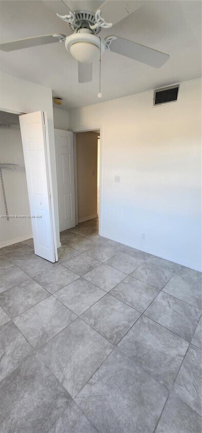 Building Photo - 3711 NW 95th Ter