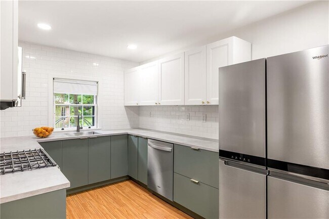 Building Photo - 889 Milam Cir