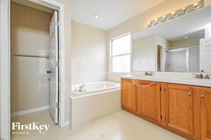 Building Photo - 1243 Alpine Lake Dr