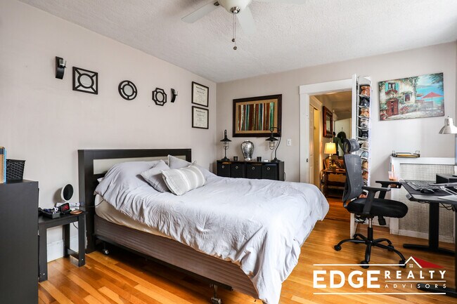 Building Photo - 120 Lanark Rd