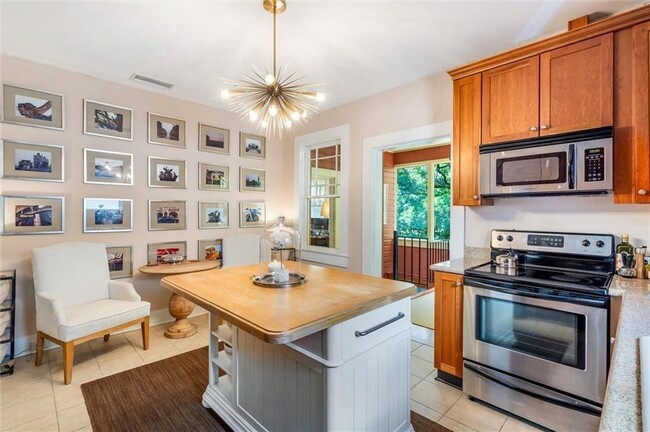 Building Photo - 1119 Palmetto St