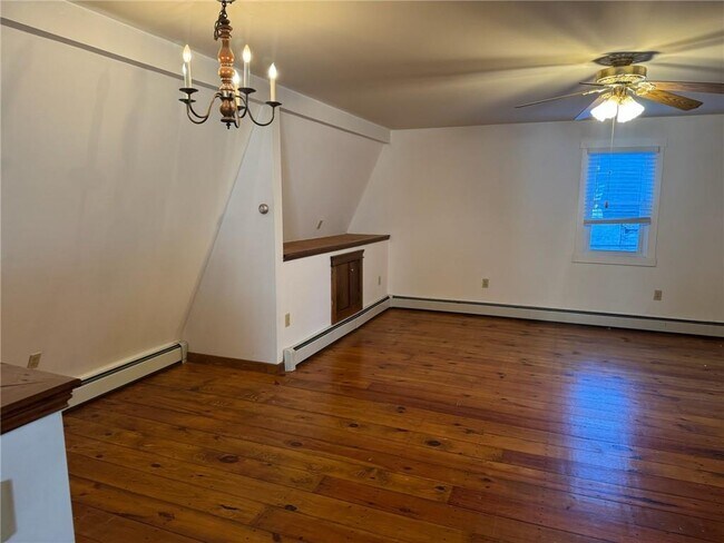 Building Photo - 31 Powel Ave