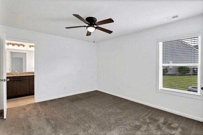Building Photo - 3 bedroom 2 bath home for rent!