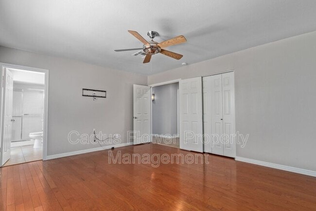 Building Photo - 5217 E Sheena Dr