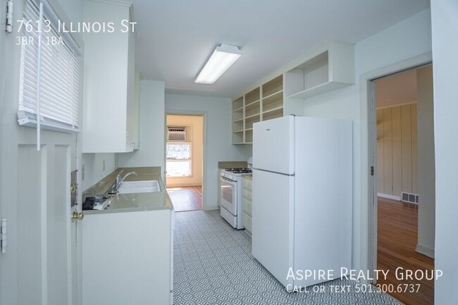 Building Photo - Cute 3 Bedroom Midtown Home