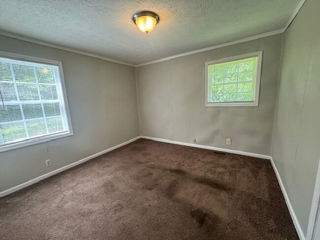 Building Photo - 1055 Co Rd 454
