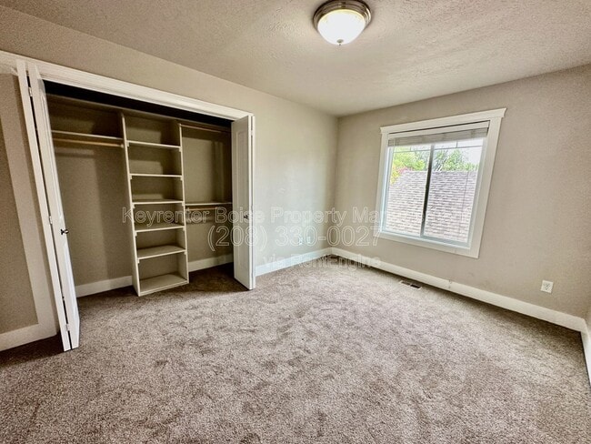 Building Photo - 2225 S Dorothy Ave