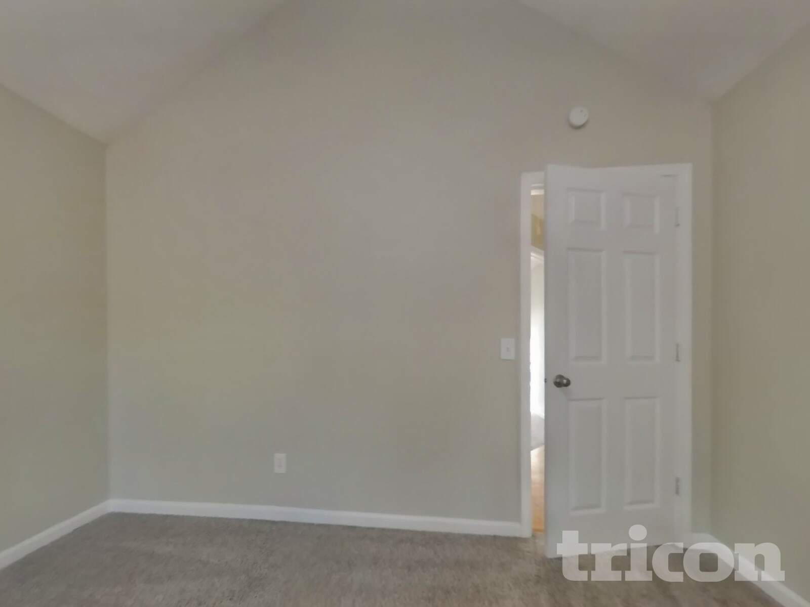 Building Photo - 125 Palm Lake Dr