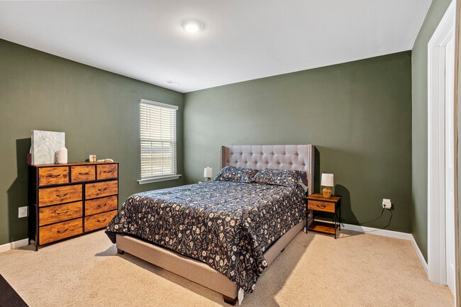 Building Photo - 68 Black Crk Dr