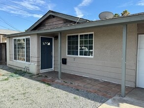 Building Photo - 4 bedroom in El Cajon