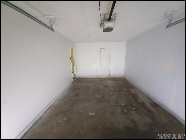 Building Photo - 8 Foxgrove Ln