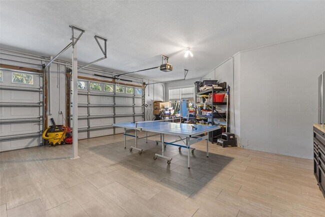 Building Photo - 450 Bayshore Dr