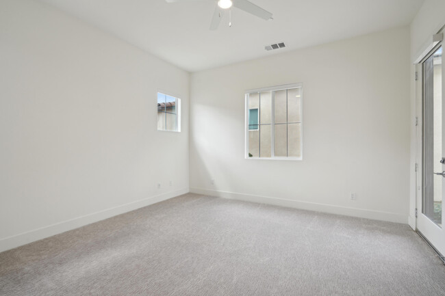 Building Photo - 79154 Acacia Wy