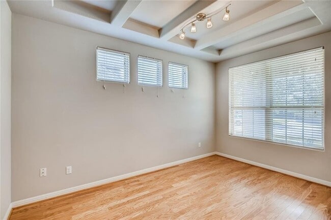 Building Photo - 2554 Garlic Creek Dr