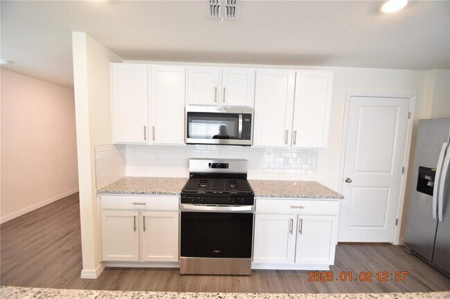 Building Photo - 36209 Sunflower Hl Dr