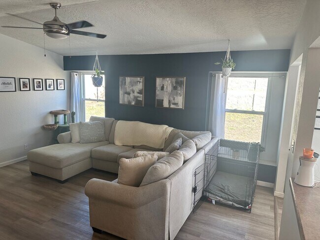 Building Photo - RIO RANCHO-VISTA HILLS