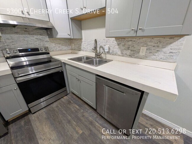 Building Photo - 5300 E Cherry Creek S Dr