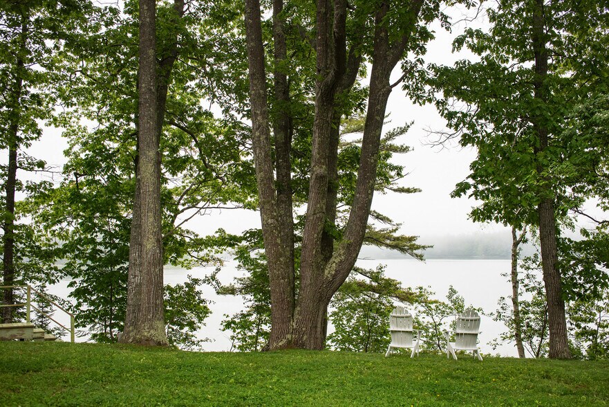 Primary Photo - 18 Sandy Beach Rd