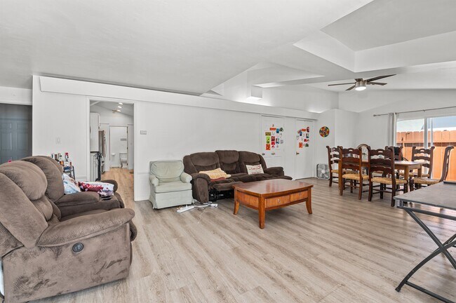 Building Photo - 5318 Redding Rd