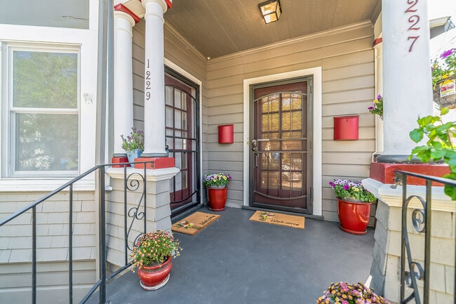 Building Photo - 1227 Sherman St