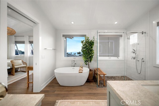 Building Photo - 45 Emerald Bay