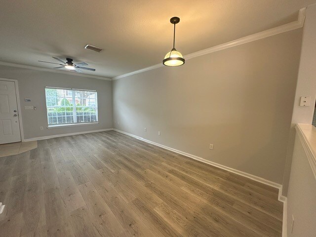 Building Photo - Stunning Townhome With Pond View In Gated Community