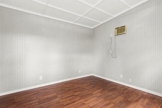 Building Photo - 618 Buckskin Dr