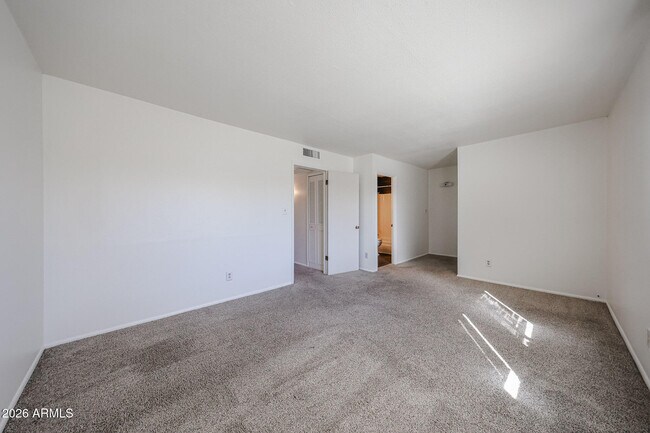 Building Photo - 4028 N Granite Reef Rd