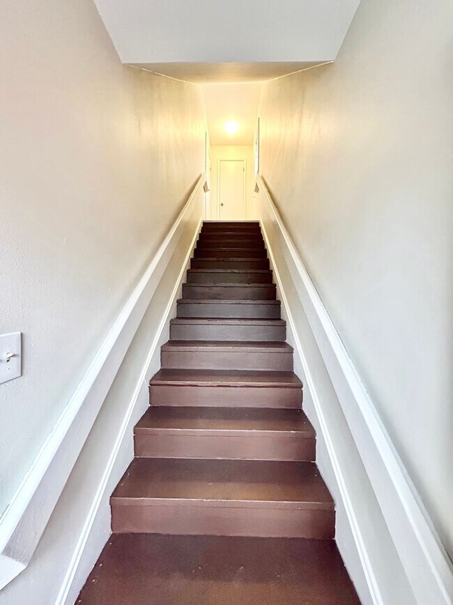 Building Photo - BRA11