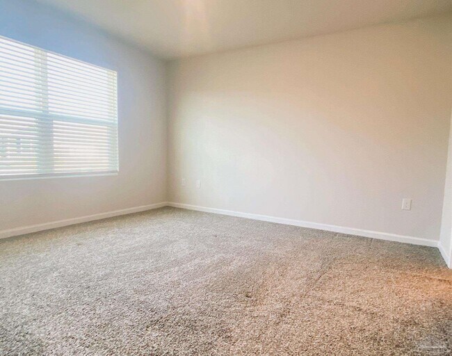 Building Photo - 9632 Angel Oak Dr