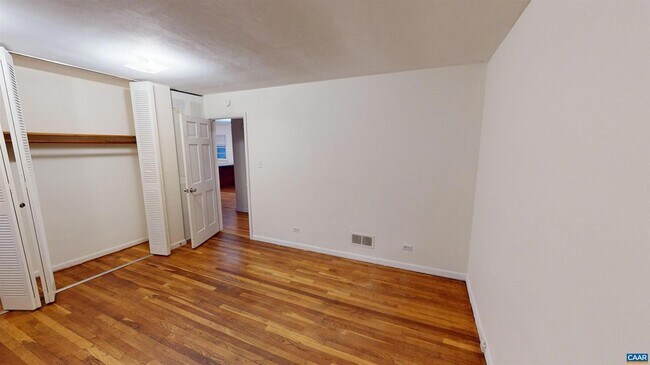 Building Photo - 130 Apple Tree Rd