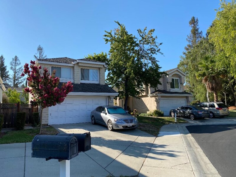 Building Photo - 11588 Raintree Spring Ct