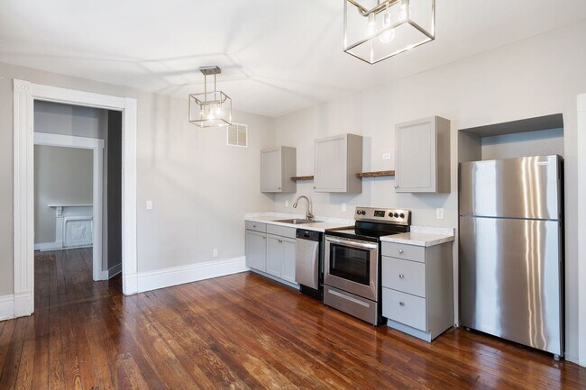 Building Photo - Remodeled 3BR/ 2BA Home in Shelby Park!