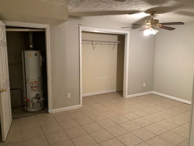 Building Photo - 115 Rough River Run