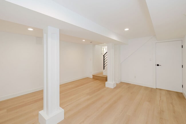 Building Photo - 1520 Morgan Rd NW