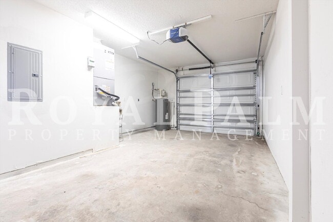 Building Photo - Renovated 3BR Home in The Forest — Seasonal Charm & Holiday Savings – Apply by 12/31 for One Mont...