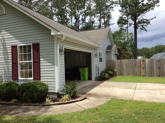 Building Photo - Single Family Home in Cherry Branch