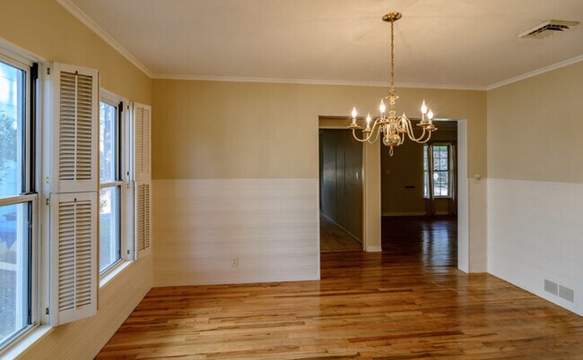 Building Photo - ***VERY NICE 3/2*S.HIGHLANDS*