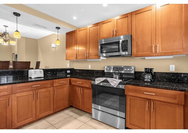 Building Photo - 14590 Damai Ln
