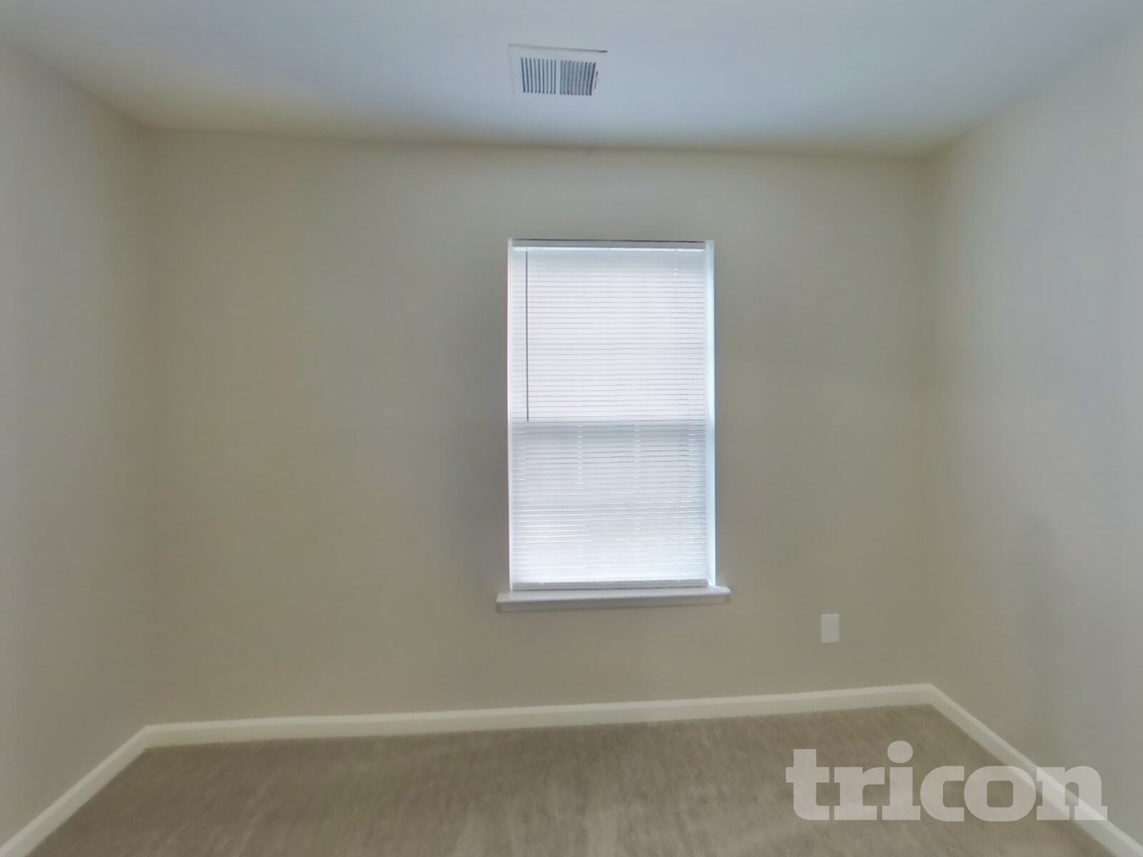 Building Photo - 321 Lingonberry Dr