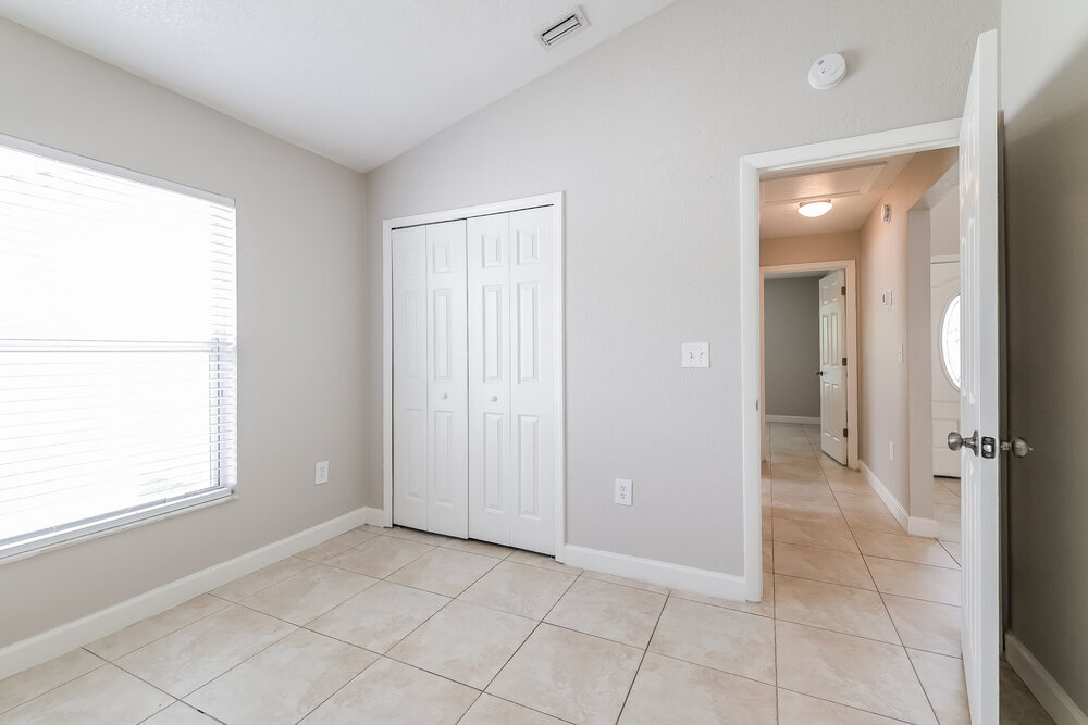 Building Photo - 2120 Cuxham Ct